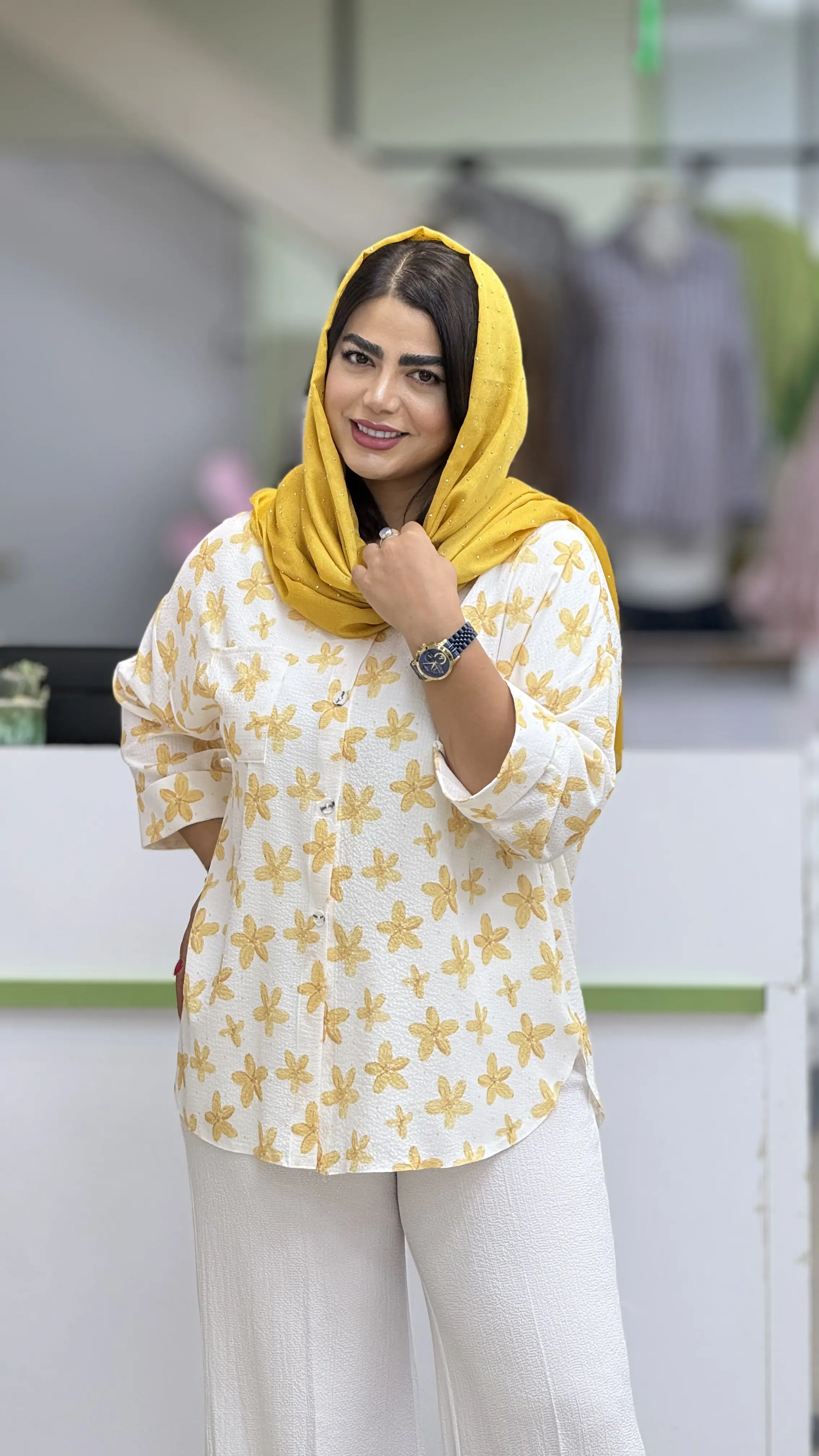شومیز یقه هفت گلدار